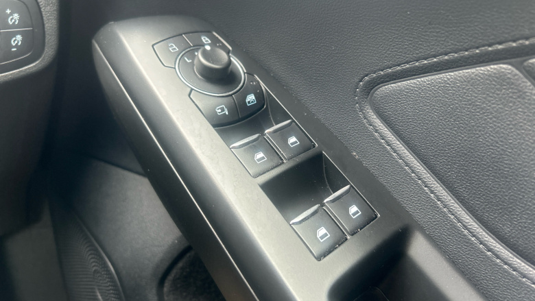 Ford Focus 1.0 EcoBoost Hybrid mHEV 125 ST-Line Edition 5dr Petrol Hatchback